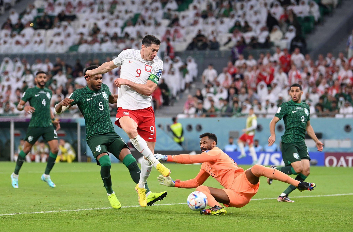 World Cup 2022: Saudi Arabia rất hay, nhưng Szczesny và Lewandowski còn hay hơn để thắng 2-0 ảnh 24