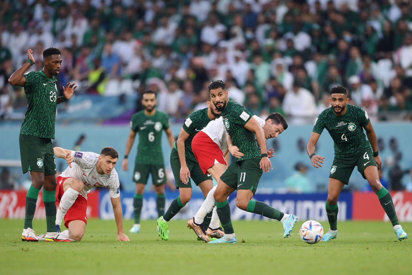 World Cup 2022: Saudi Arabia rất hay, nhưng Szczesny và Lewandowski còn hay hơn để thắng 2-0 ảnh 15