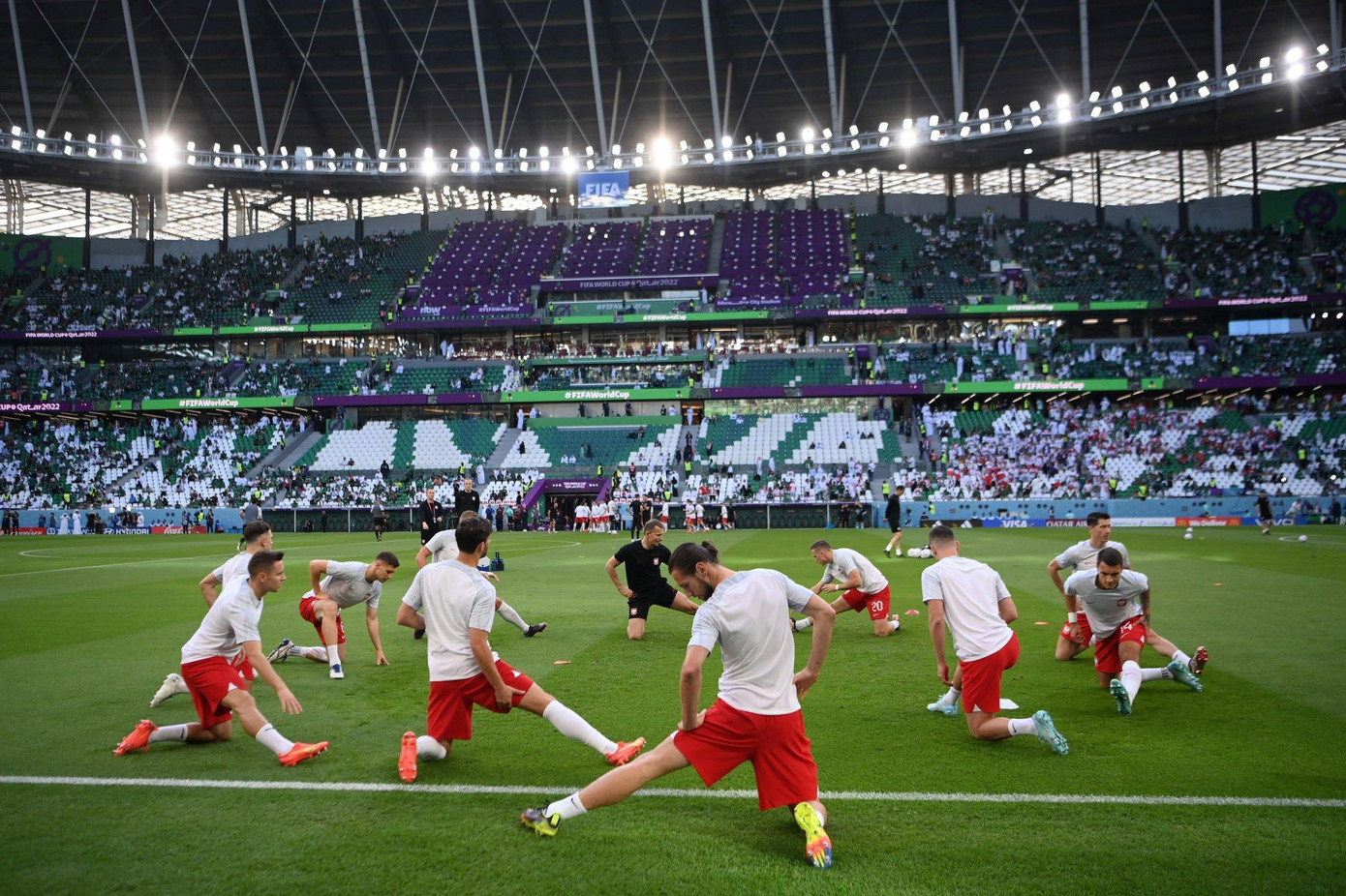 World Cup 2022: Saudi Arabia rất hay, nhưng Szczesny và Lewandowski còn hay hơn để thắng 2-0 ảnh 4