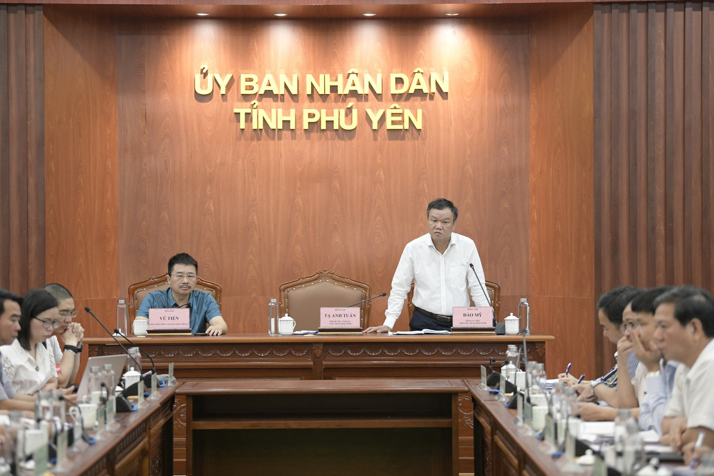 Ông Đào Mỹ - Phó Chủ tịch tỉnh Phú Yên, Trưởng Ban tổ chức, phát biểu chỉ đạo tại cuộc họp.