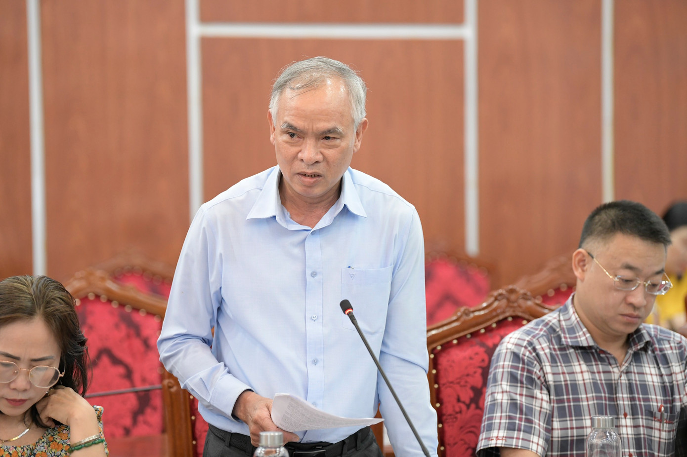 Ông Nguyễn Tấn Chân - Phó Giám đốc Sở GTVT Phú Yên, cho biết ngành đường sắt tăng thêm 2 tàu trong khi hãng hàng không VietNam Airlines tăng thêm 8 chuyến tới Tuy Hòa trong các ngày từ 30/3-5/4.