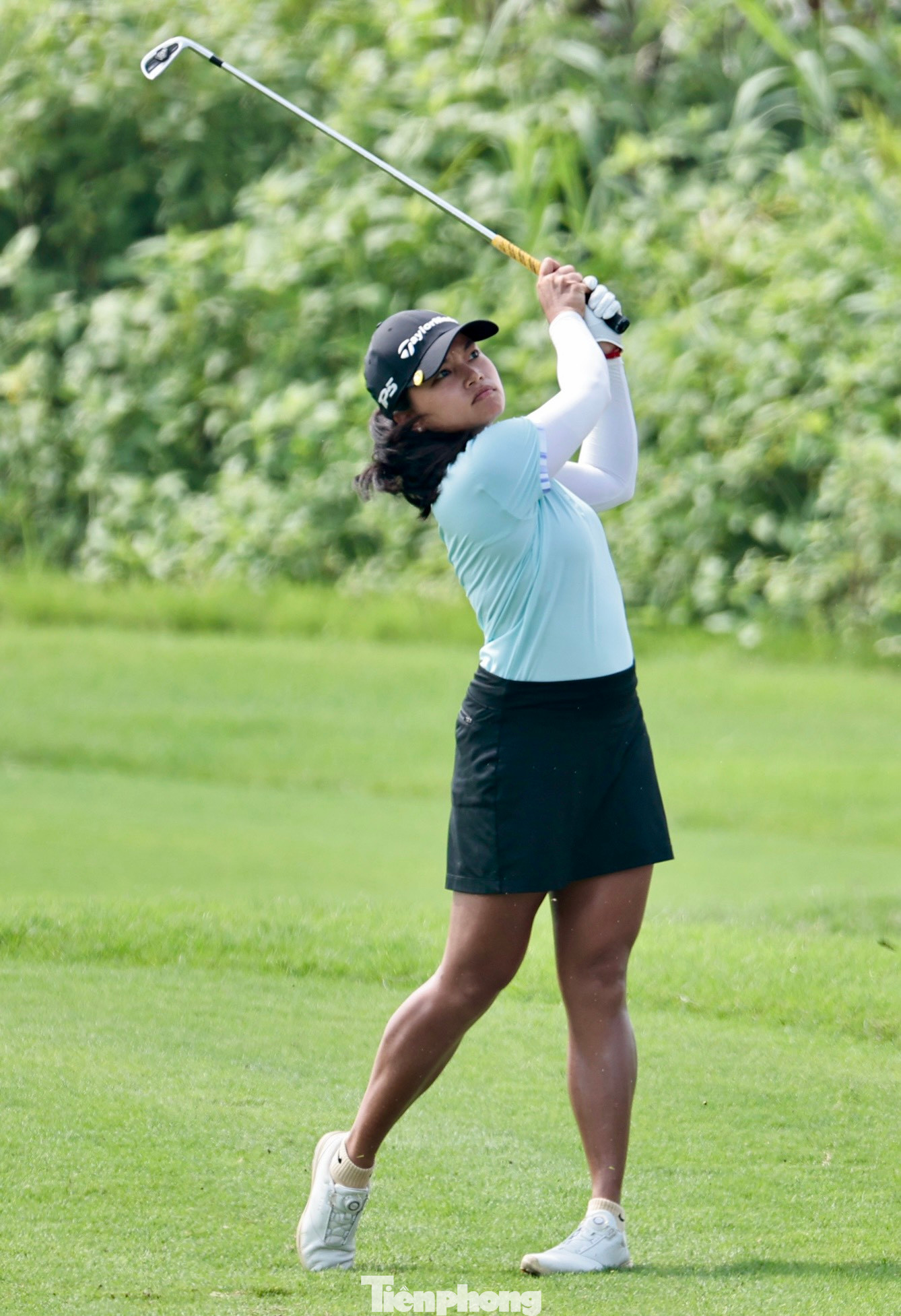 Golfer sinh năm 1996 Ngô Vĩnh Hợp cũng là một gương mặt đáng chú ý khác tại Giải Vô địch Golf Quốc gia 2024. Golfer sinh năm 1996 Ngô Vĩnh Hợp cũng là một gương mặt đáng chú ý khác tại Giải Vô địch Golf Quốc gia 2024.