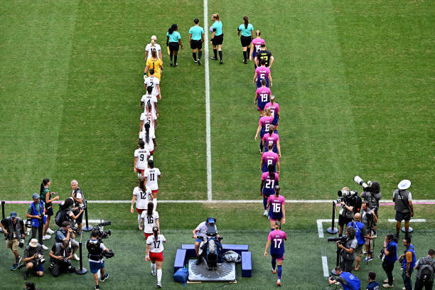 Tuyển nữ Mỹ lần thứ 6 vào chung kết Olympic nhờ bàn thắng hiệp phụ trước tuyển Đức ảnh 6