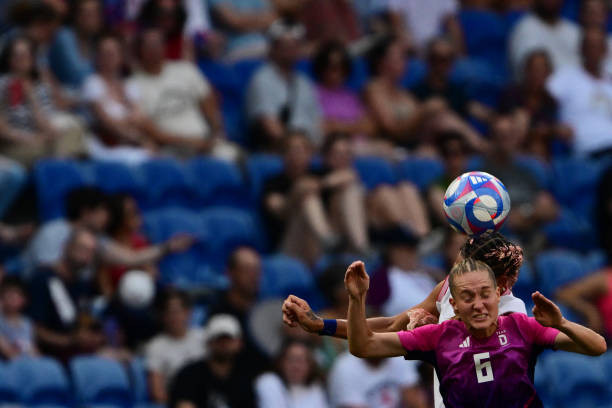 Tuyển nữ Mỹ lần thứ 6 vào chung kết Olympic nhờ bàn thắng hiệp phụ trước tuyển Đức ảnh 11