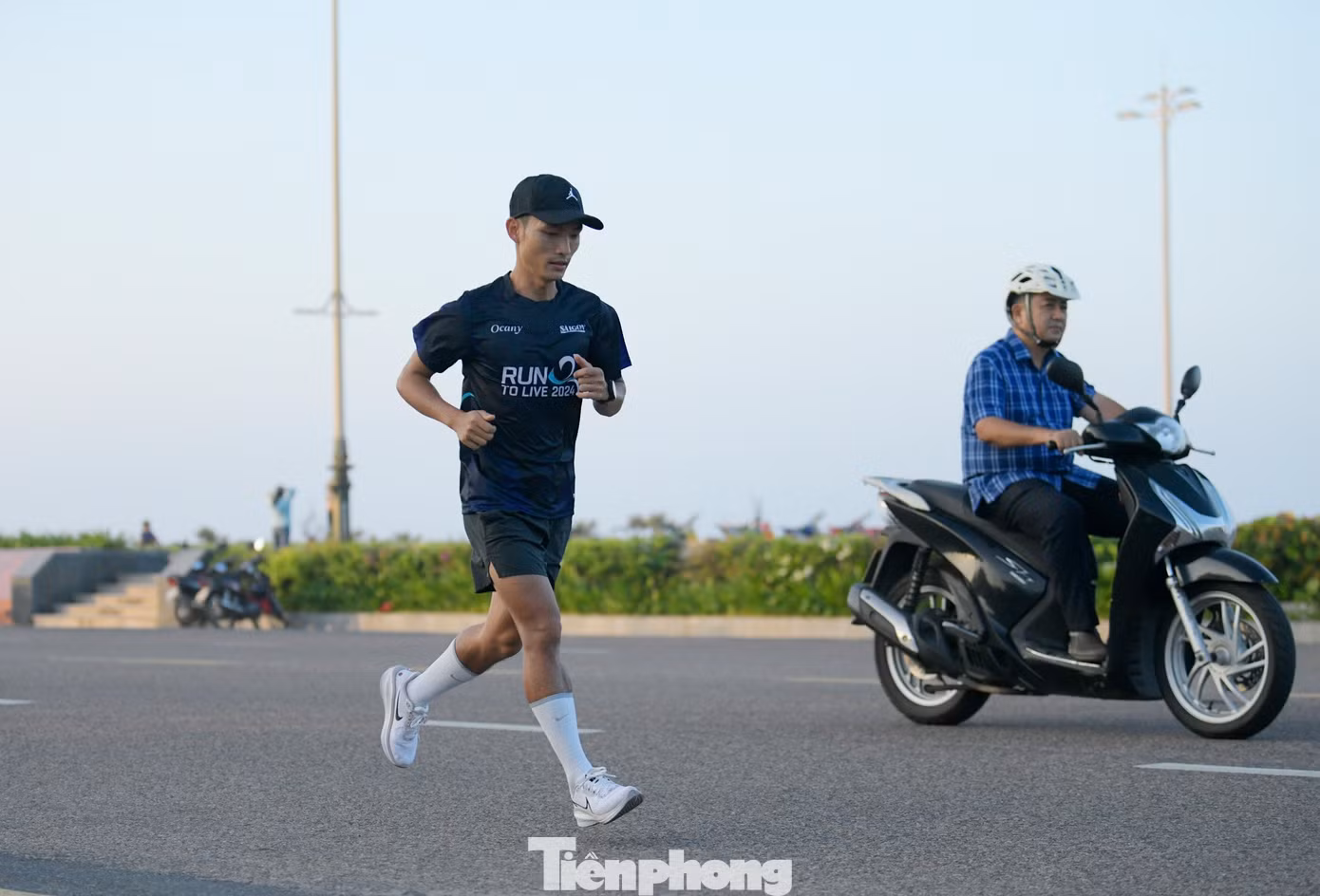 Hoàng Nguyên Thanh luôn cảm thấy trưởng thành hơn qua từng giải Tiền Phong Marathon.