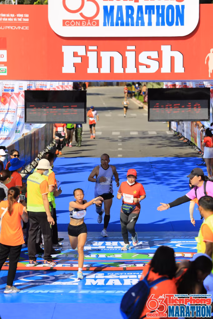 Nguyễn Thị Ninh đã 3 lần tham gia Tiền Phong Marathon. Nguyễn Thị Ninh đã 3 lần tham gia Tiền Phong Marathon.
