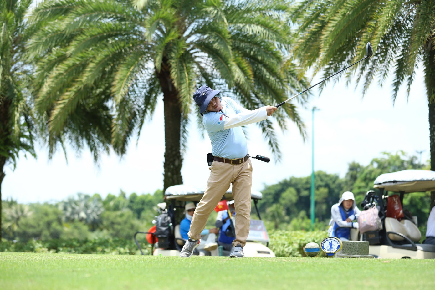 Mặc dù vậy, Tiền Phong Golf Championship - Non sông một dải vẫn đảm bảo đây là một sân chơi với tính chuyên môn cao. Đó là lý do 234 golfer thi đấu đầy quyết tâm, nỗ lực hoàn thành 18 hố đấu với thành tích tốt nhất.