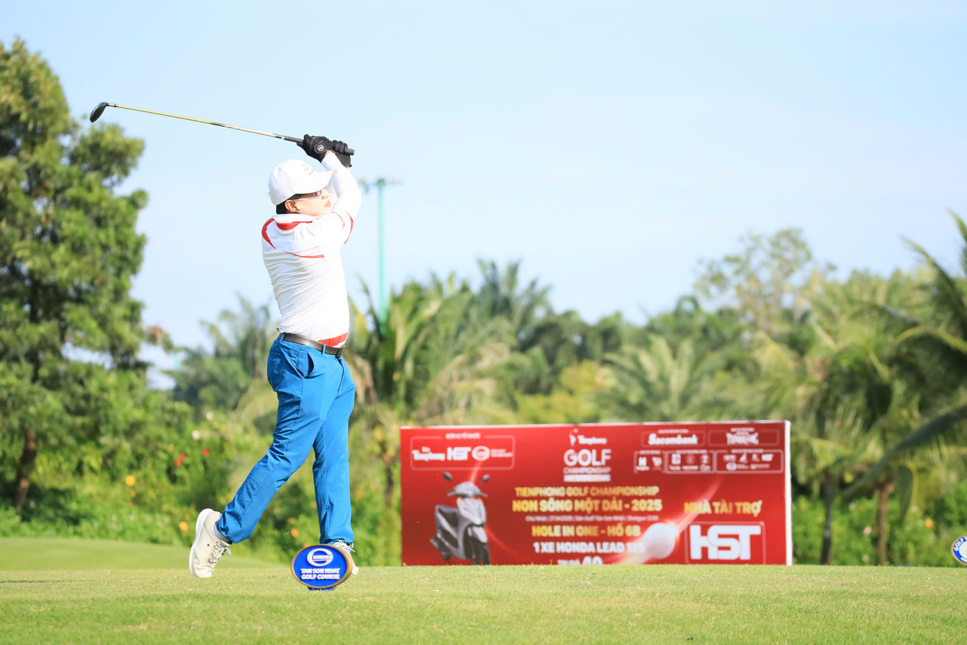 Theo nhà báo Phùng Công Sương, cơ cấu giải thưởng hấp dẫn không chỉ để tri ân những người tham gia, mà còn tạo thêm động lực để các golfer thi đấu hết mình, góp phần làm nên một ngày hội thể thao thực sự.