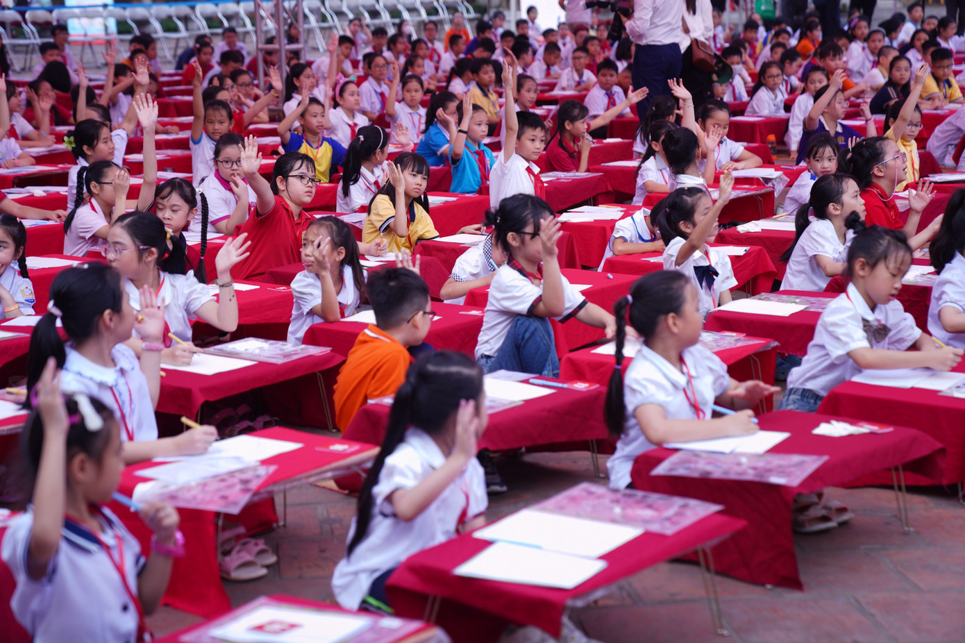 346 sĩ tử đến từ 18 tỉnh, thành và 161 trường học (128 trường tiểu và 33 trường trung học cơ sở) trên cả nước tham gia tranh tài sáng 26/4.