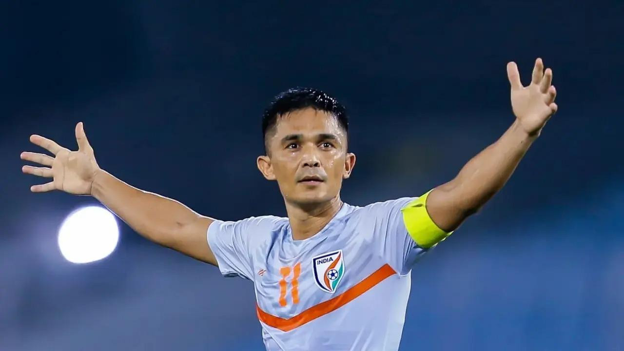 Sunil Chhetri, tượng đài của bóng đá Ấn Độ từng lập hat-trick vào lưới Việt Nam. Sunil Chhetri, tượng đài của bóng đá Ấn Độ từng lập hat-trick vào lưới Việt Nam.