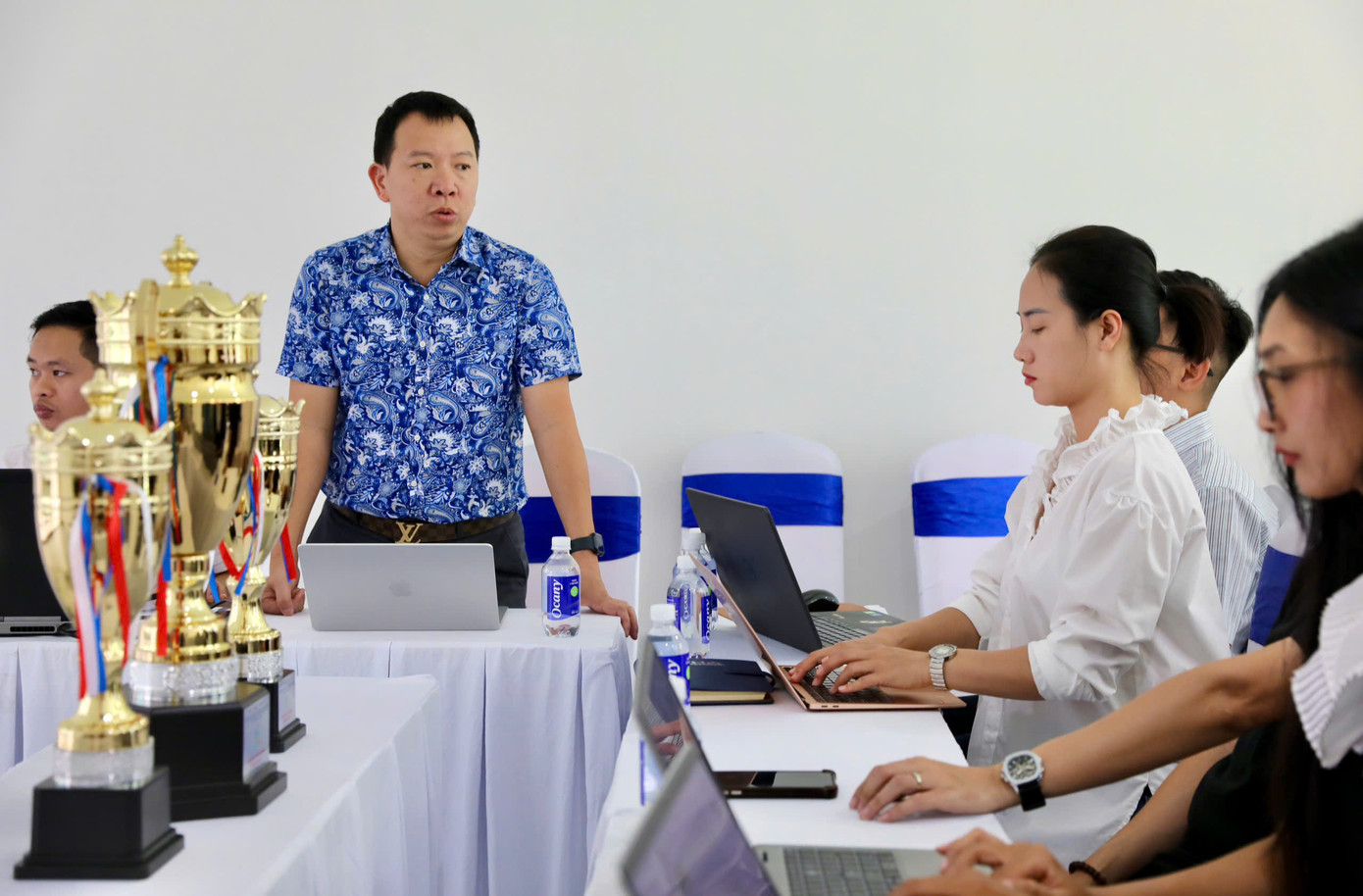 Dựa trên số lượng vận động viên đăng ký, hệ chuyên nghiệp có 6 nội dung và hệ phong trào có 10 nội dung.