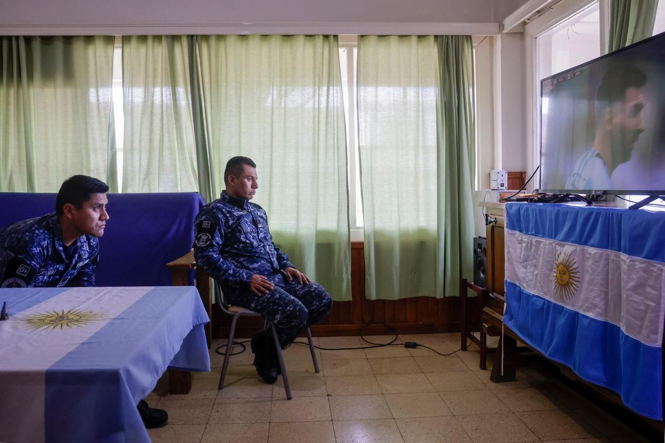 Thất bại của ĐT Argentina được chứng kiến ở ngọn hải đăng 120 năm tuổi Cabo Virgenes. (Ảnh: LaNacion)