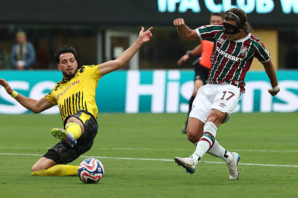 Fluminense khiến Dortmund 'im tiếng' ảnh 29