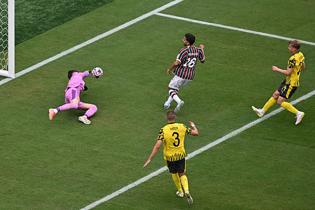 Fluminense khiến Dortmund 'im tiếng' ảnh 33