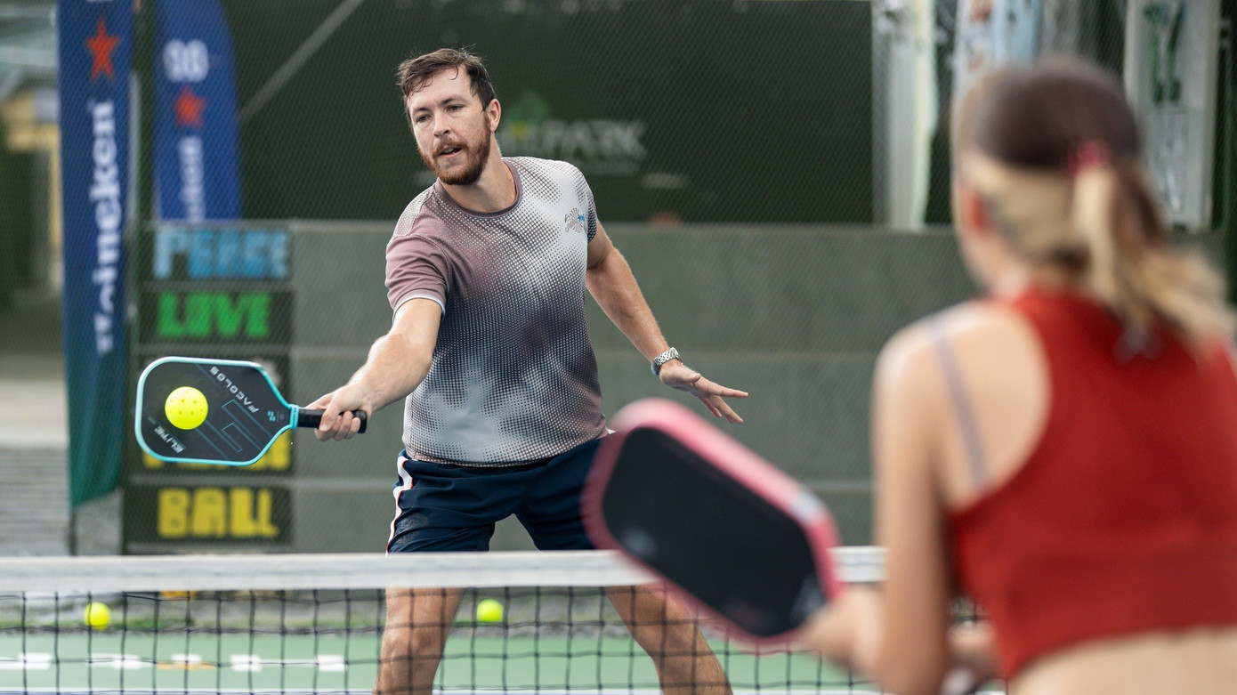 Nathan Willis, huấn luyện viên từng giành 8 huy chương Vàng, 5 huy chương Bạc và 5 huy chương Đồng ở các giải đấu quốc tế.