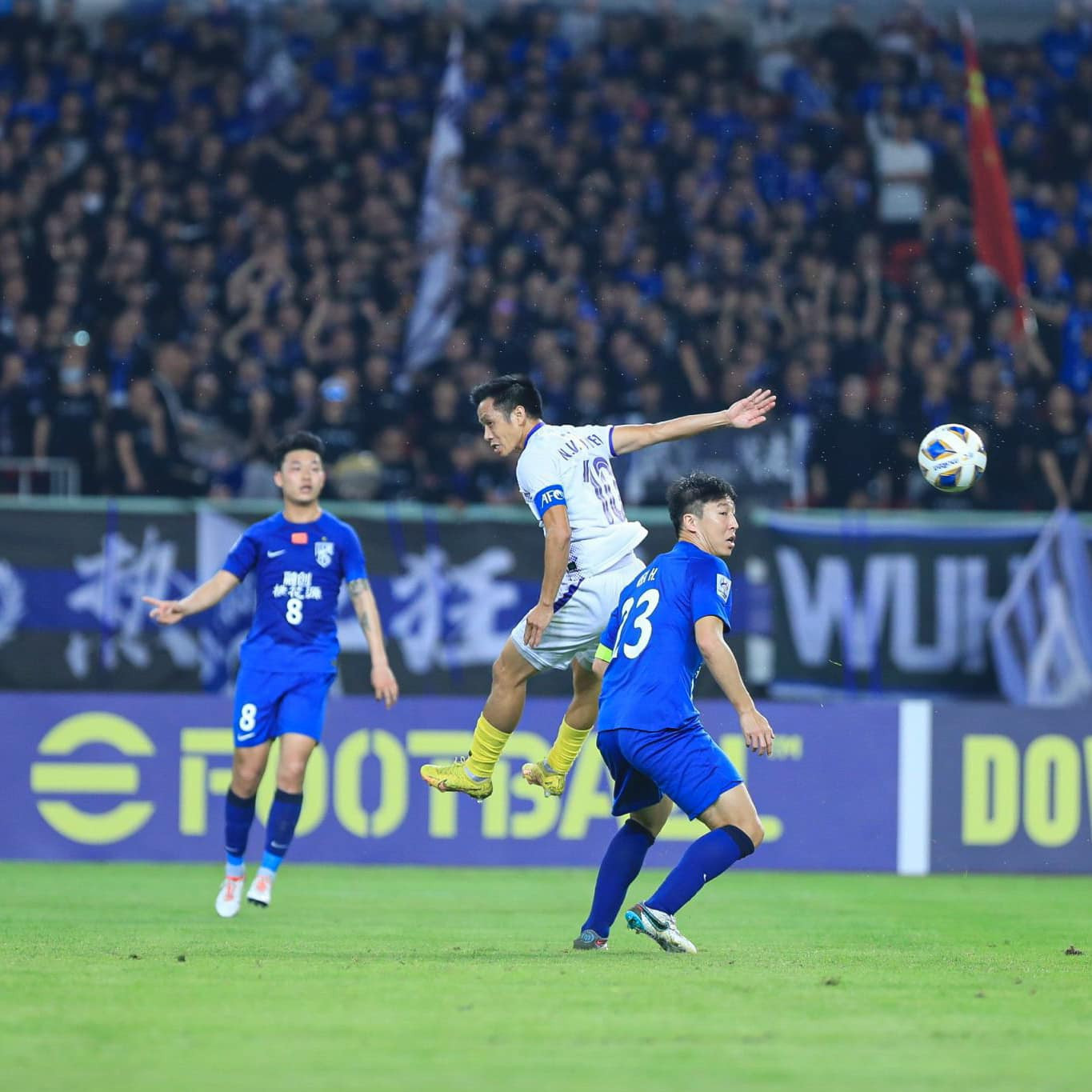 Mất 2 cầu thủ, Hà Nội FC nhận thất bại đáng tiếc 1-2 trước Wuhan Three Towns ảnh 22