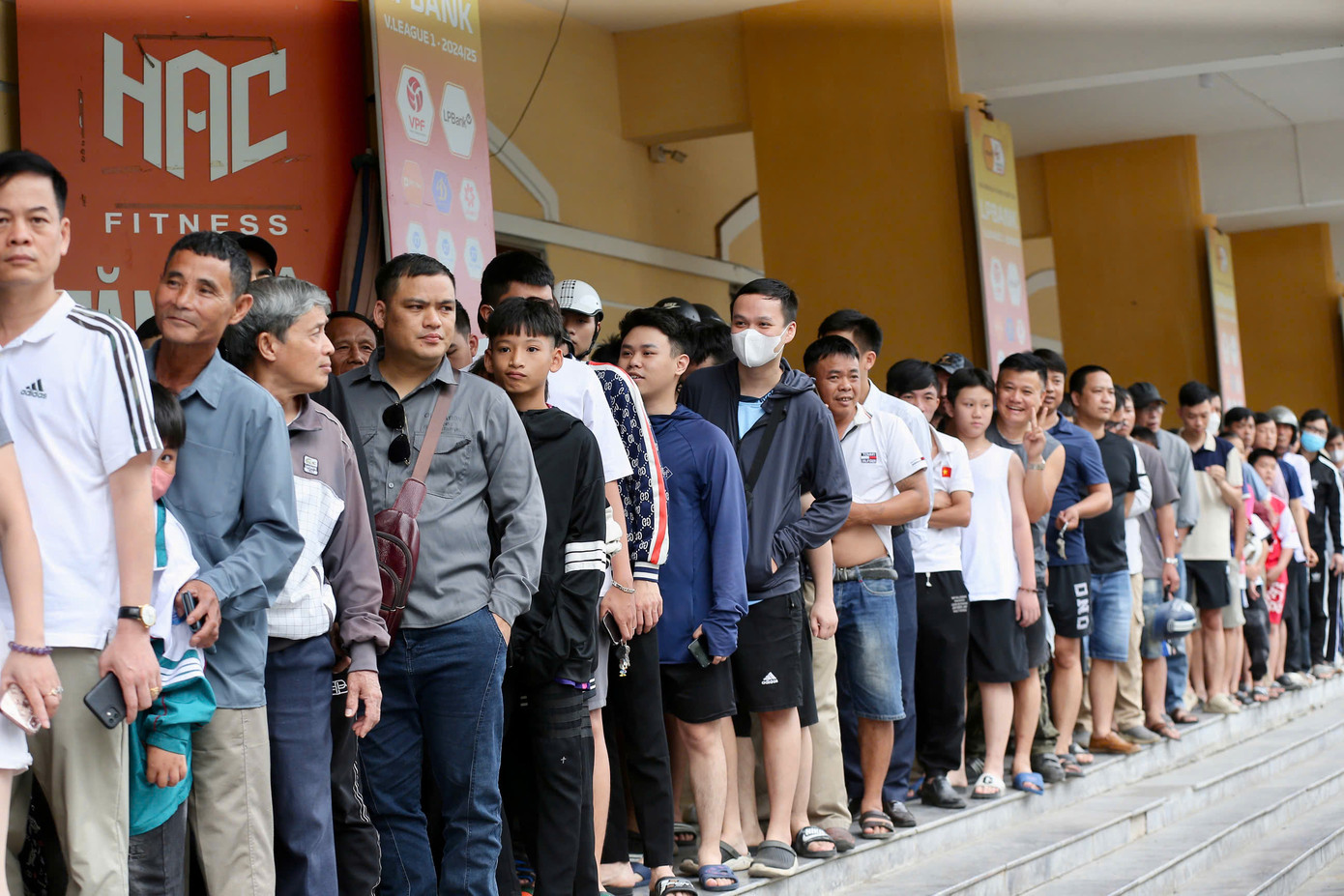 Thắng Đông Á Thanh Hoá, Nam Định vững ngôi đầu LPBank V-League 2024/25 ảnh 3