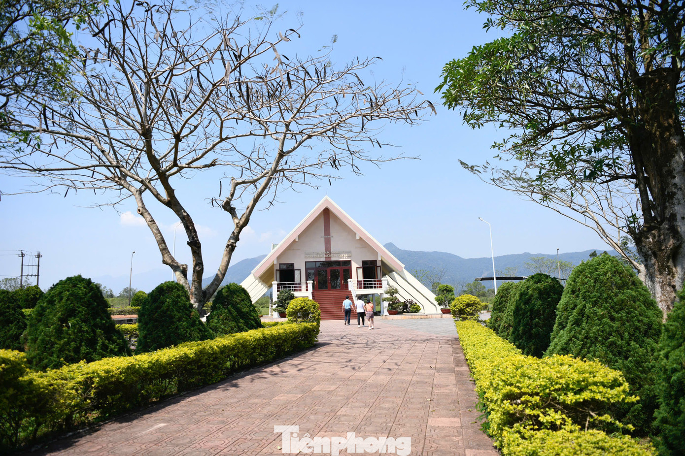 Ngày nay, sân bay Tà Cơn trở thành di tích lịch sử nổi tiếng ở Quảng Trị thu hút lượng lớn du khách tham quan và khám phá.