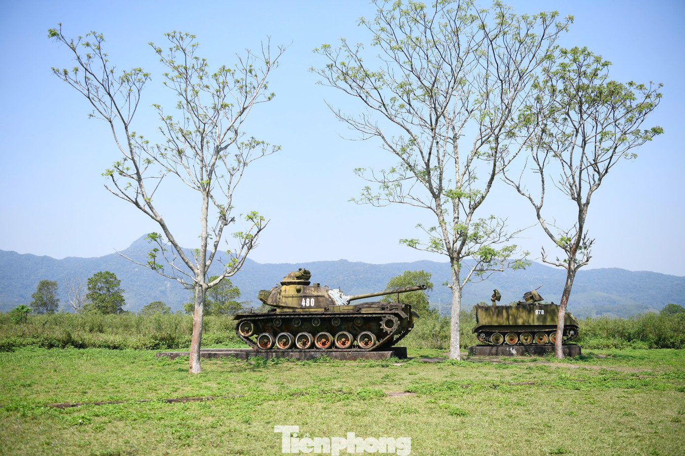 Bộ Chính trị quyết định mở Chiến dịch tiến công Đường 9 - Khe Sanh xuân hè 1968 với quyết tâm “Biến Khe Sanh thành địa ngục trần gian của quân Mỹ”.