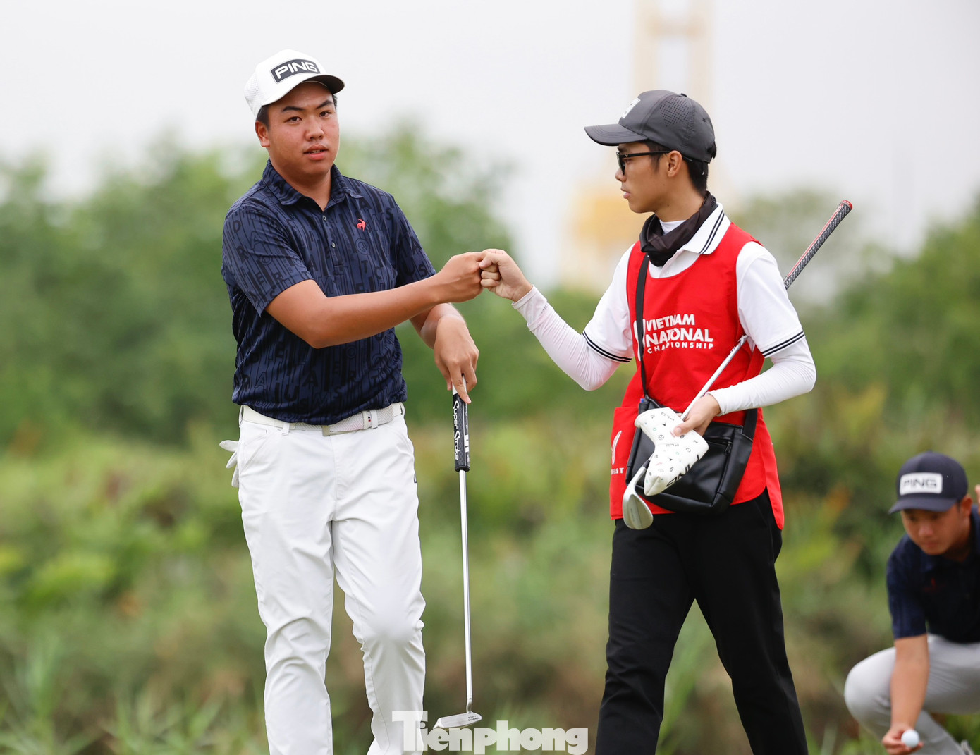 Một trong những nhược điểm của Đặng Minh là tâm lý thi đấu. Điều này có vẻ đang diễn ra khi Đặng Minh không giữ vững được lợi thế có được ở ngày mở màn. Một trong những nhược điểm của Đặng Minh là tâm lý thi đấu. Điều này có vẻ đang diễn ra khi Đặng Minh không giữ vững được lợi thế có được ở ngày mở màn.