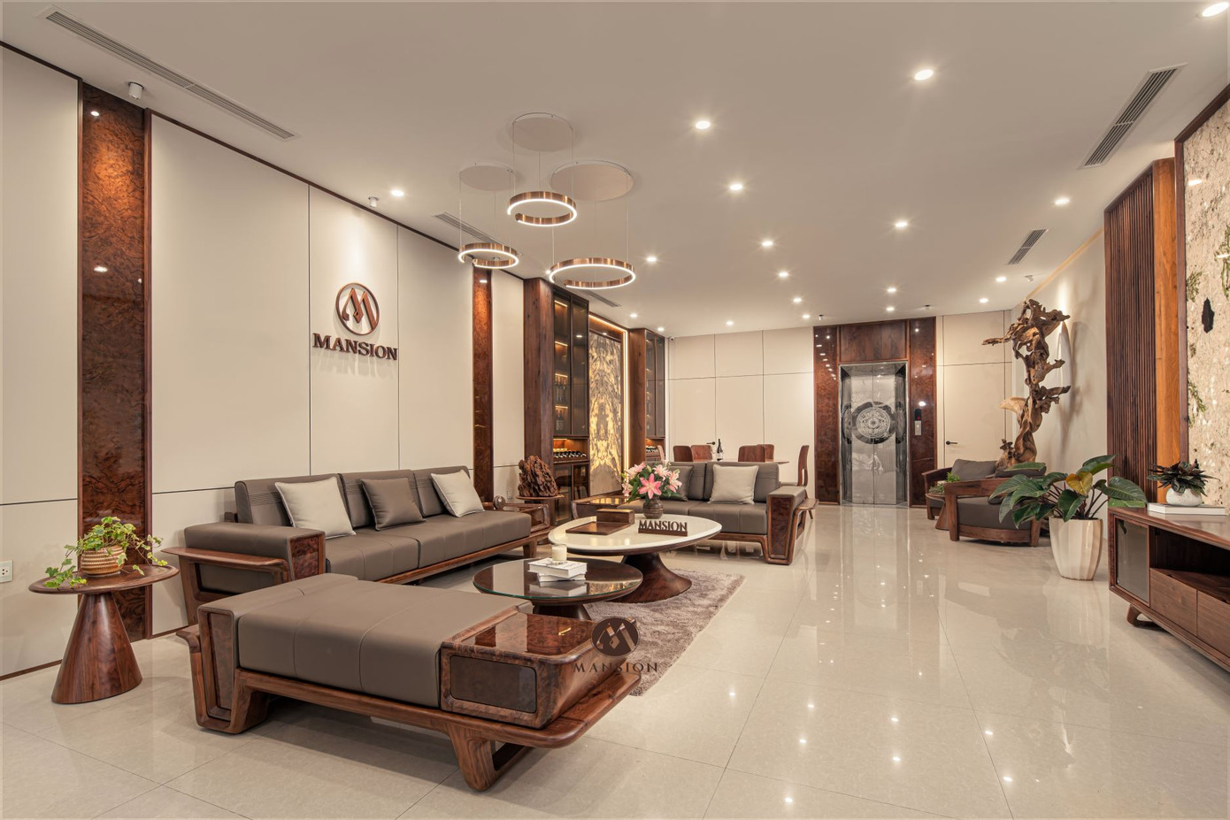 Mỗi sản phẩm đều mang giá trị thẩm mỹ riêng, có giá trị cao và trường tồn với thời gian, thể hiện được sự đẳng cấp, sang trọng của không gian.