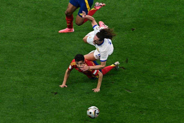 Yamal đi vào lịch sử, Tây Ban Nha hạ Pháp vào chung kết ảnh 30