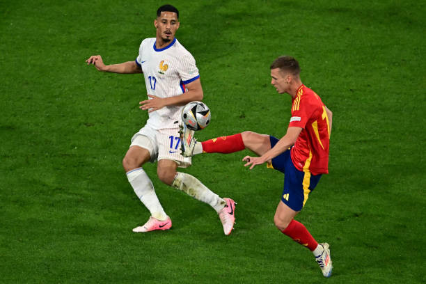 Yamal đi vào lịch sử, Tây Ban Nha hạ Pháp vào chung kết ảnh 59