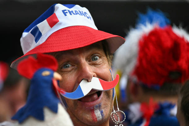 Yamal đi vào lịch sử, Tây Ban Nha hạ Pháp vào chung kết ảnh 19