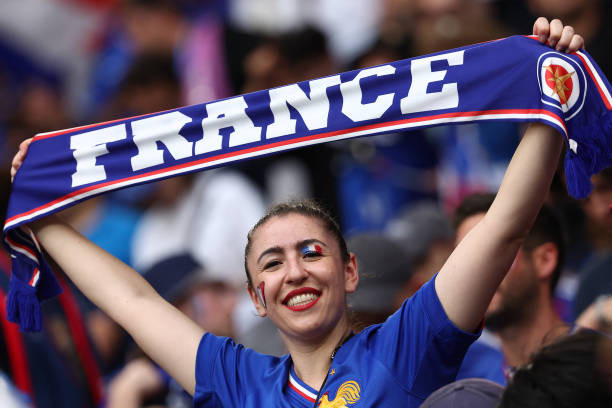 Yamal đi vào lịch sử, Tây Ban Nha hạ Pháp vào chung kết ảnh 17