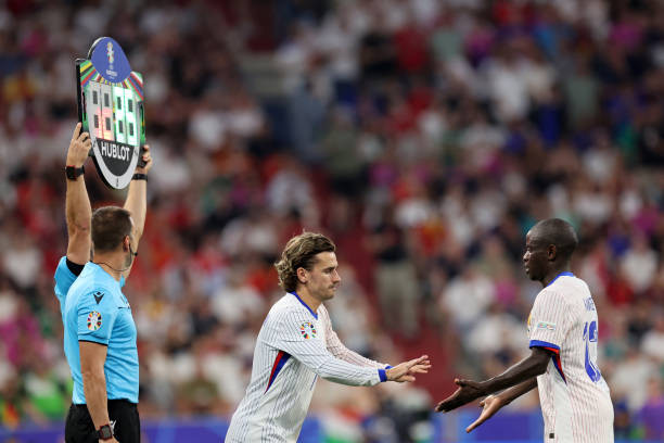 Yamal đi vào lịch sử, Tây Ban Nha hạ Pháp vào chung kết ảnh 50