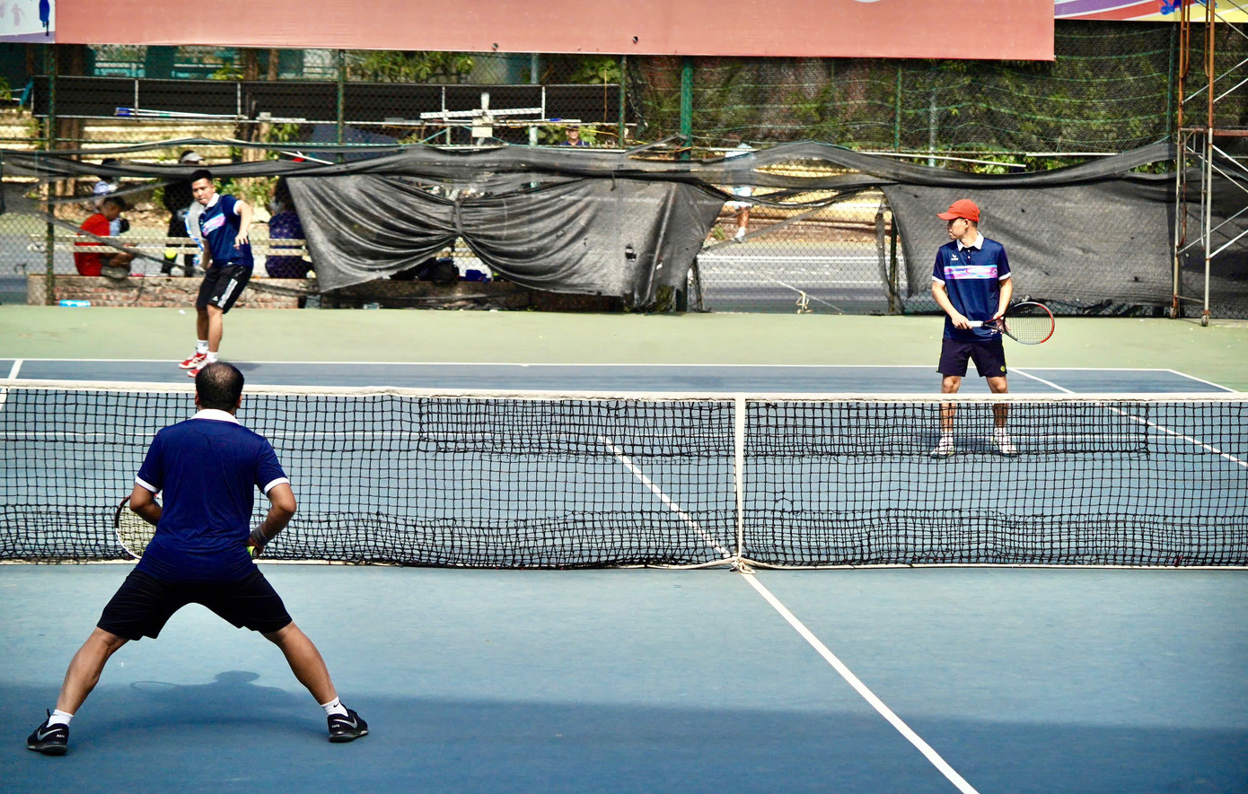 Bên cạnh đó, nêu cao tiêu chí rèn luyện thể chất, nâng cao sức khỏe, góp phần thúc đẩy hiệu suất công việc, hoàn thành tốt công tác chuyên môn.