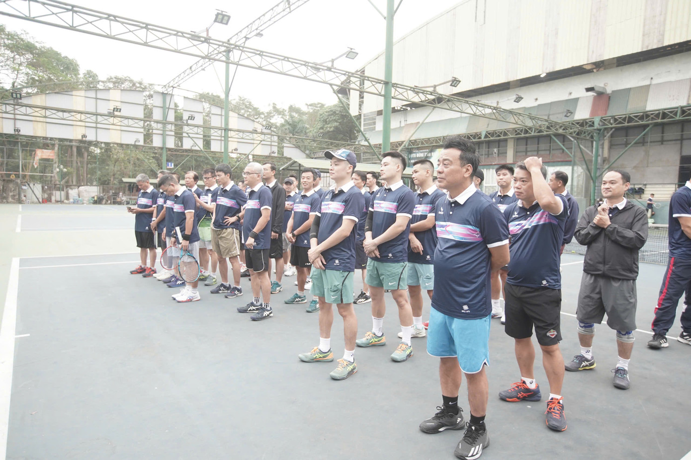 Giải tennis Tiền Phong mở rộng năm 2024 quy tụ 16 đôi vận động viên có trình độ cao, là cán bộ, phóng viên, nhân viên báo Tiền Phong cùng các tay vợt đến từ nhiều đơn vị đối tác quen thuộc, thân thiết của báo. Giải tennis Tiền Phong mở rộng năm 2024 quy tụ 16 đôi vận động viên có trình độ cao, là cán bộ, phóng viên, nhân viên báo Tiền Phong cùng các tay vợt đến từ nhiều đơn vị đối tác quen thuộc, thân thiết của báo.