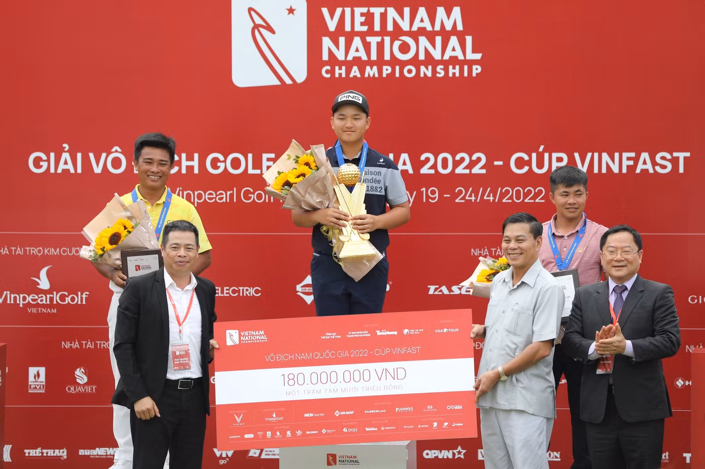 6 tháng sau, Anh Minh đăng quang ở Giải vô địch Golf Quốc gia 2022 với điểm kỷ lục (-5).