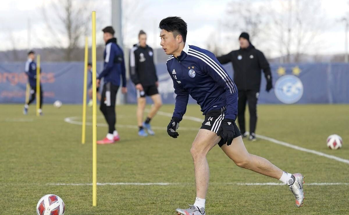 Những hình ảnh của Li Lei tại Grasshopper. (Ảnh: Sohu)