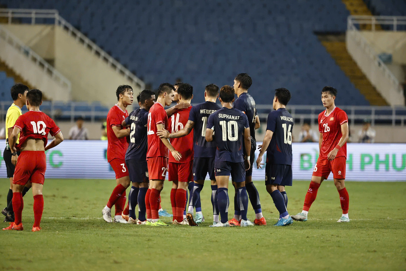 Việt Nam thua ngược Thái Lan ngay tại Mỹ Đình ảnh 41