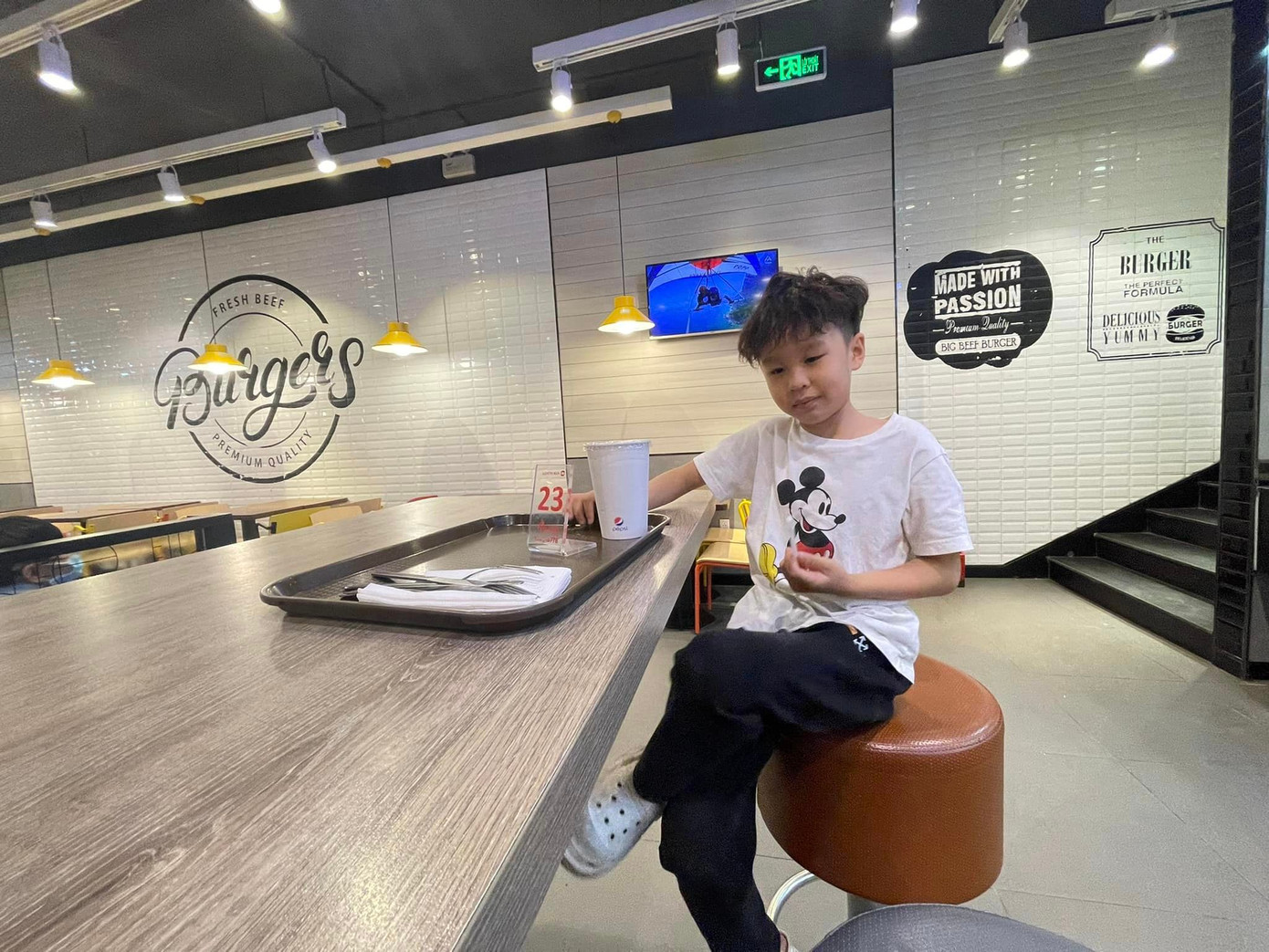 Những khoảnh khắc đáng yêu của Nông Thái Sơn. (Ảnh: FBNV) Những khoảnh khắc đáng yêu của Nông Thái Sơn. (Ảnh: FBNV)