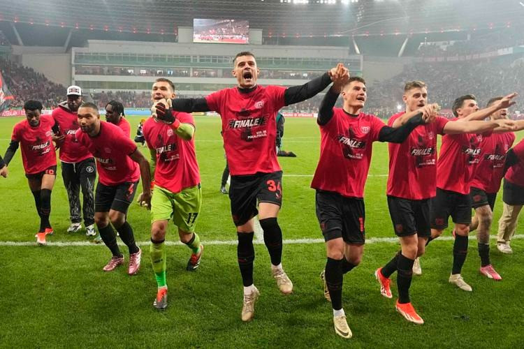 Sau chức vô địch Bundesliga, Leverkusen đang hướng đến cú ăn ba ở mùa giải 2023/24.