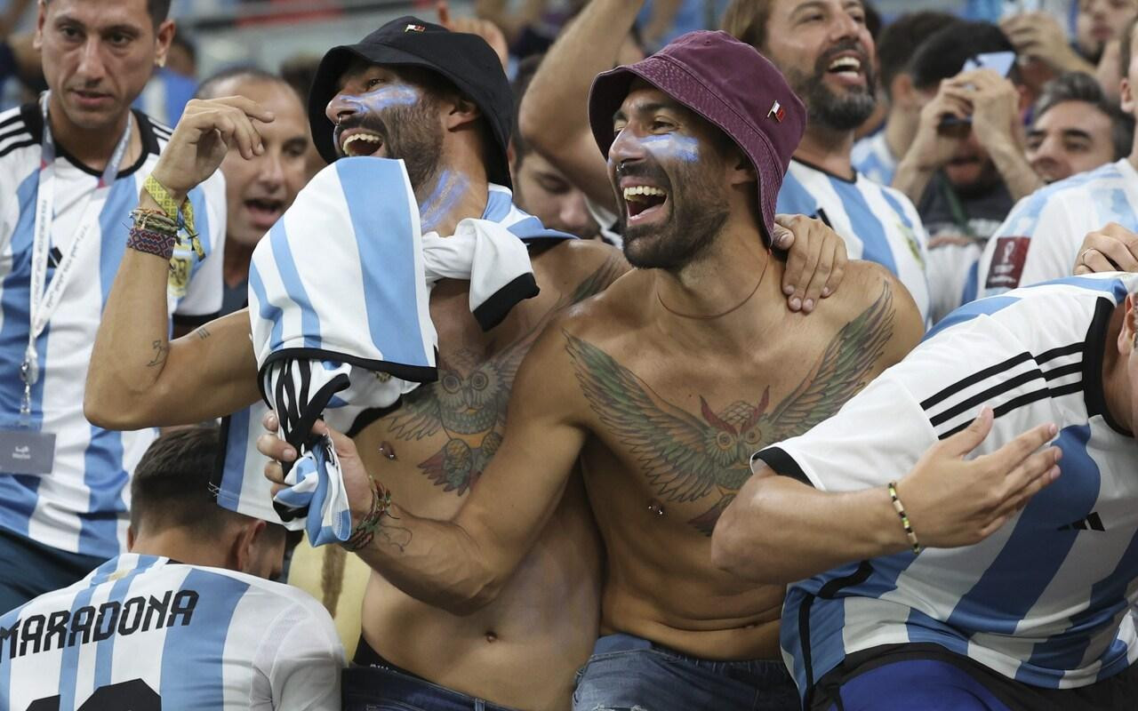 World Cup 2022 Argentina 2-1 Australia, Messi ghi bàn thứ 789 sau 1.000 trận, hẹn hò Hà Lan ở tứ kết ảnh 5