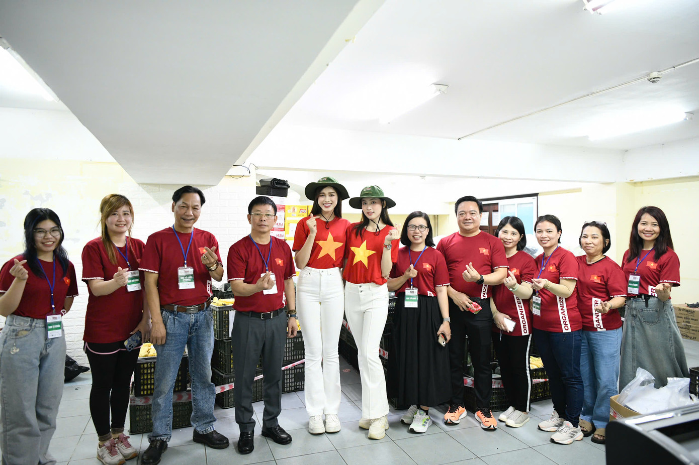 Ban tổ chức còn ghi nhận và đánh giá cao sự cố gắng của đội ngũ hậu cần, nhấn mạnh đây là những chiến binh thầm lặng, giúp mang lại thành công cho giải đấu. Ban tổ chức còn ghi nhận và đánh giá cao sự cố gắng của đội ngũ hậu cần, nhấn mạnh đây là những chiến binh thầm lặng, giúp mang lại thành công cho giải đấu.