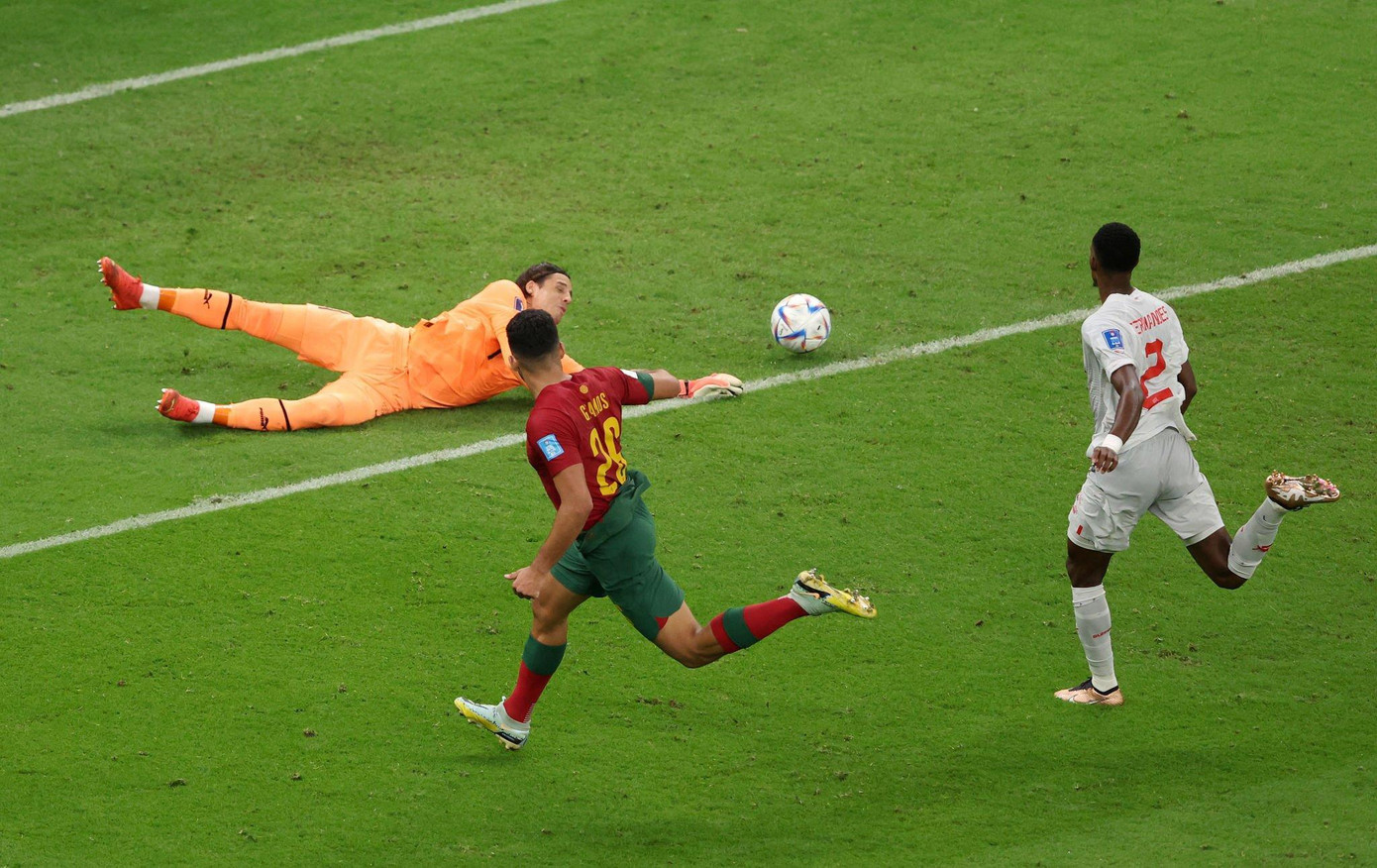 World Cup 2022: 'Hủy diệt' Thụy Sĩ 6-1, Bồ Đào Nha bùng nổ trong ngày Ronaldo dự bị và tịt ngòi ảnh 28