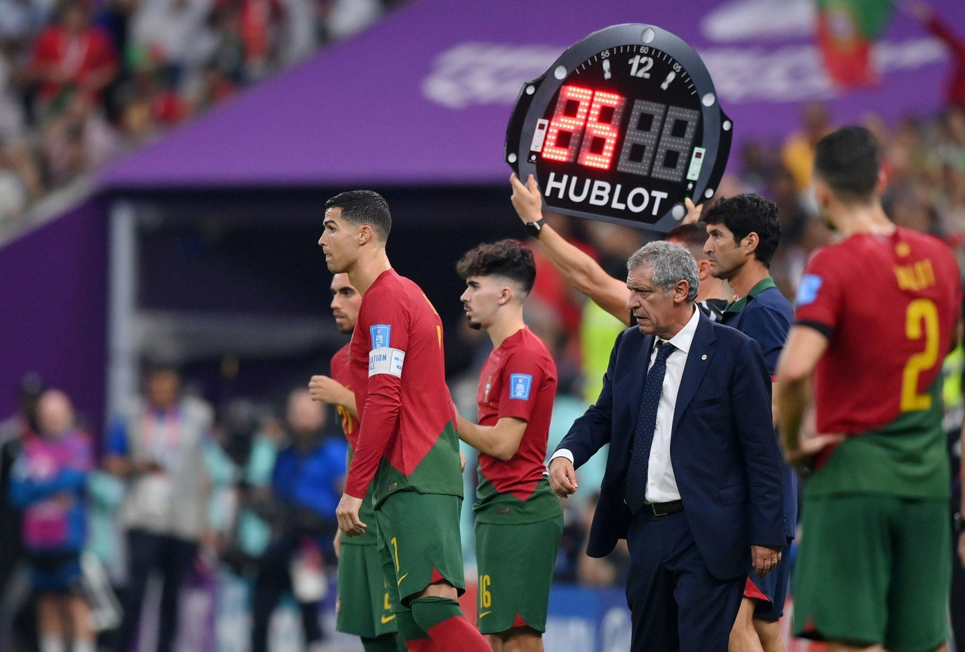 Vào sân phút 73, Ronaldo có 17 phút để thể hiện mình, đồng thời có bàn đầu tiên ở vòng knock-out World Cup.