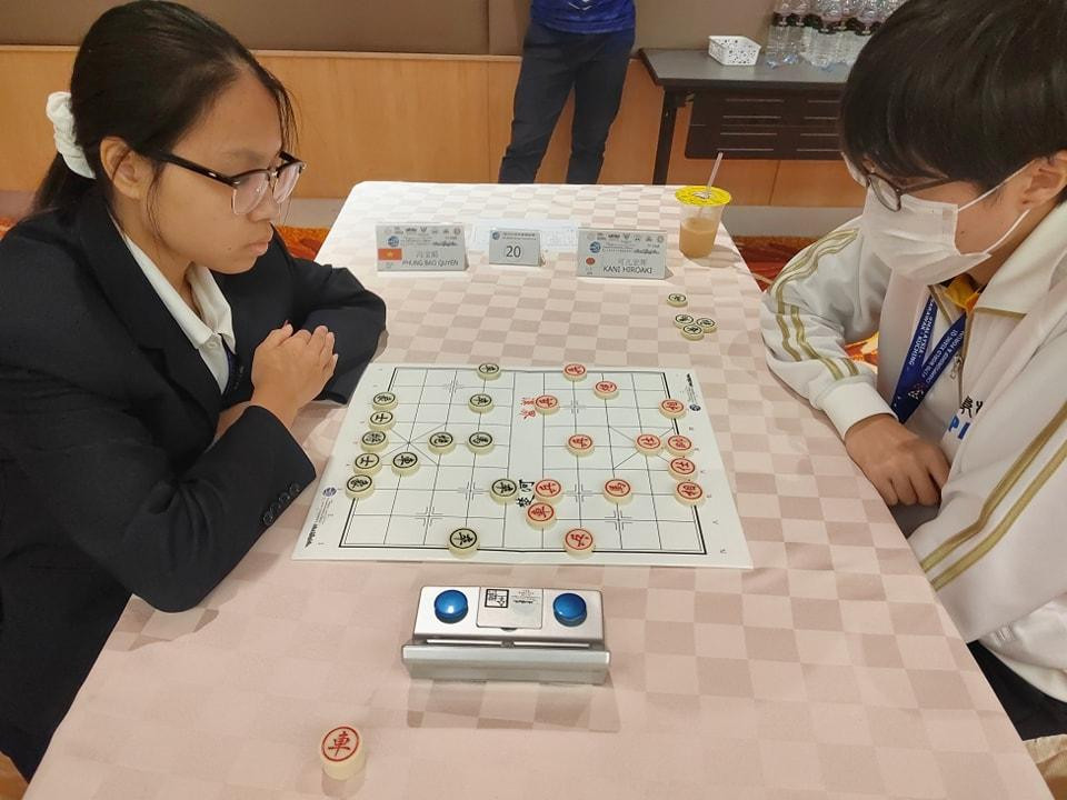 Các kỳ thủ của Việt Nam thi đấu tại giải cờ tướng vô địch thế giới.