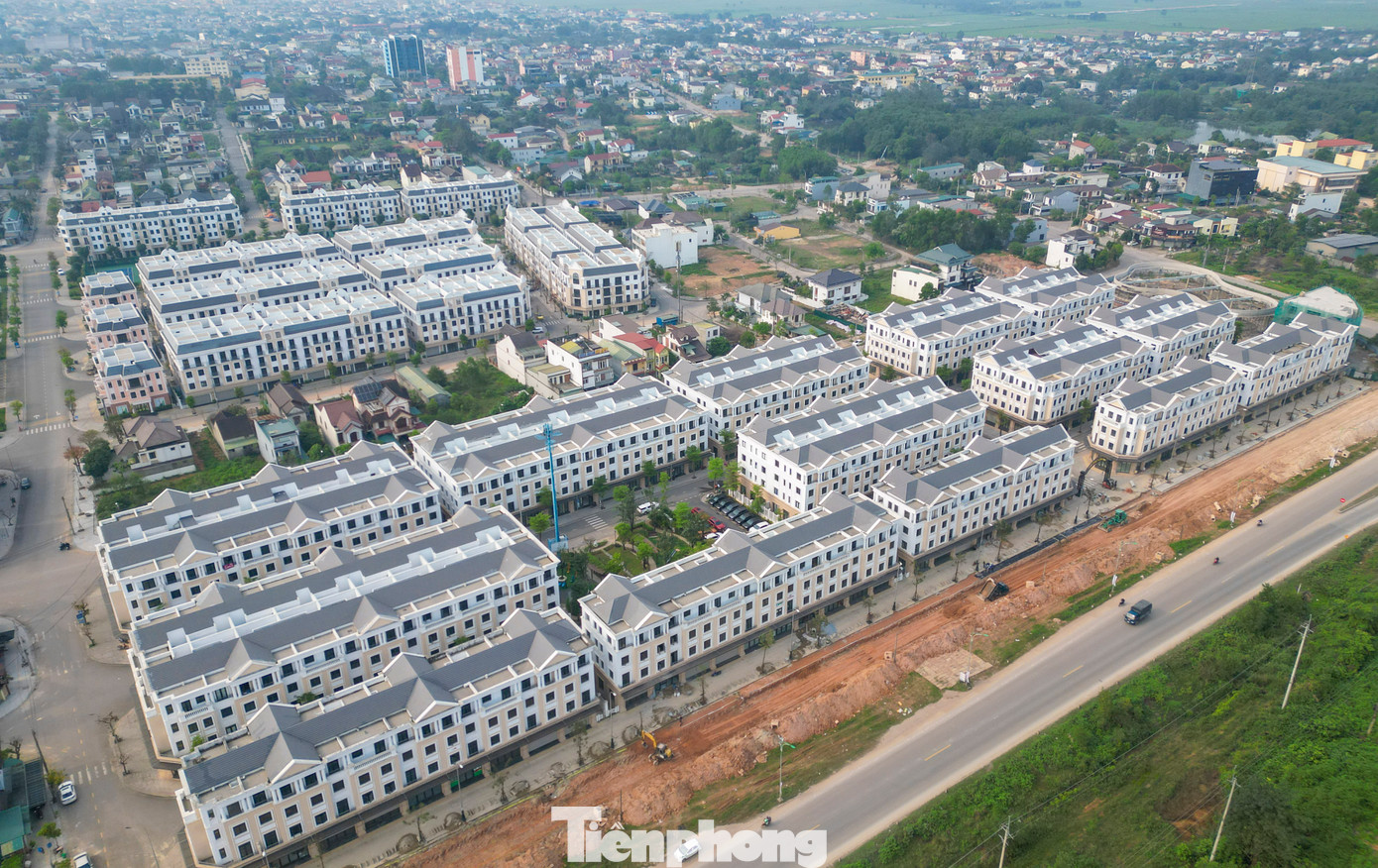 Theo mục tiêu đề ra, Quảng Trị phấn đấu trở thành tỉnh có trình độ phát triển trung bình cao trong năm 2025 và đến năm 2030 vào nhóm tỉnh khá của cả nước; hòa nhịp cùng đất nước trong kỷ nguyên vươn mình phát triển giàu mạnh của dân tộc.