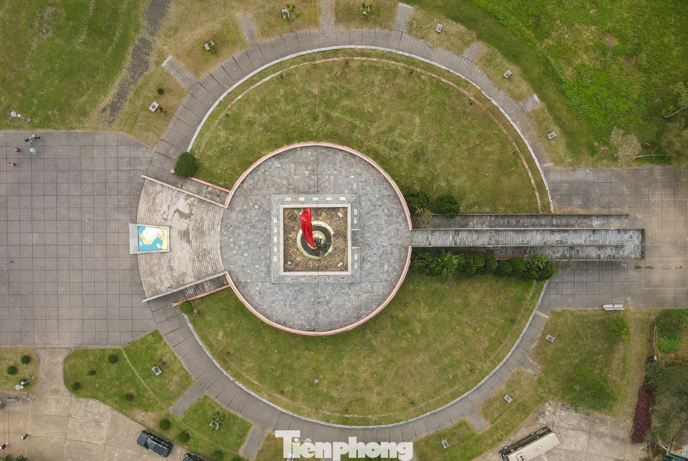 Theo Ban tổ chức, Lễ thượng cờ chắc chắn sẽ là những giây phút vô cùng xúc động, tri ân các thế hệ đi trước, suy ngẫm về hiện tại và hướng tới tương lai tốt đẹp sau 50 năm giải phóng miền Nam, giải phóng đất nước.