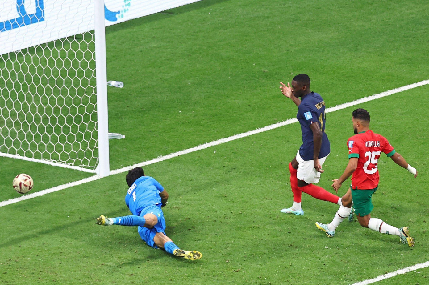 World Cup 2022: Hạ Morocco 2-0, Pháp hẹn kịch chiến Argentina ở chung kết ảnh 51