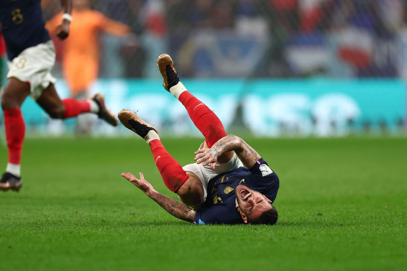 World Cup 2022: Hạ Morocco 2-0, Pháp hẹn kịch chiến Argentina ở chung kết ảnh 47