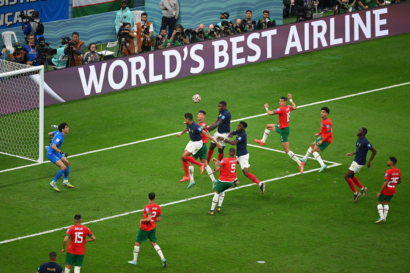 World Cup 2022: Hạ Morocco 2-0, Pháp hẹn kịch chiến Argentina ở chung kết ảnh 53