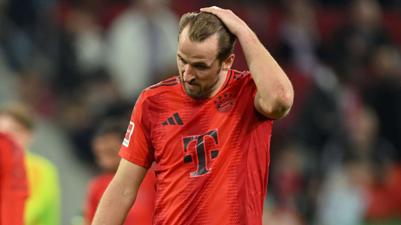 Ngay cả khi tới Bayern, nhà sưu tập danh hiệu, Kane vẫn thất bại ở mùa đầu tiên.