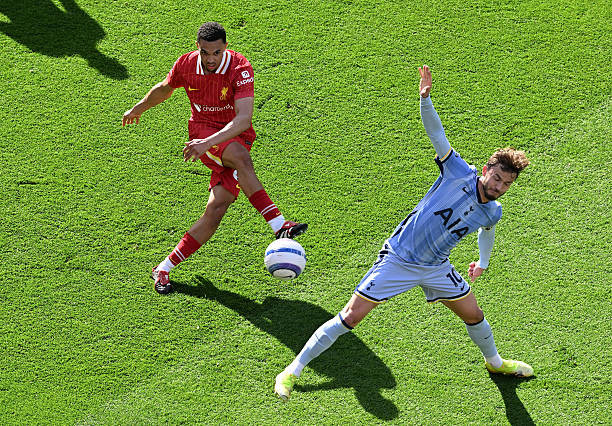 Liverpool vô địch giải Ngoại hạng Anh sớm 4 vòng đấu ảnh 28