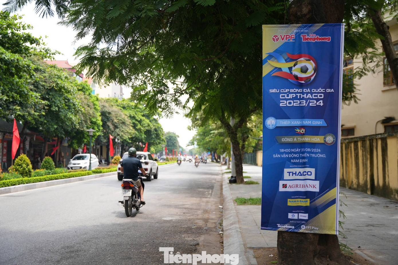 Trong họp báo Siêu Cúp bóng đá Quốc gia, ông Nguyễn Tân Anh – Phó Giám đốc Sở Văn hóa, Thể thao và Du lịch tỉnh Nam Định, nhấn mạnh, tổ chức trận Siêu cúp bóng đá Quốc gia 2023/2024 &quot;là vinh dự cho chúng tôi, góp phần quảng bá hình ảnh, con người, lòng mến khách của chính quyền, nhân dân Nam Định”.